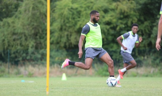 Marcus Coco en action avec l'UNFP FC.