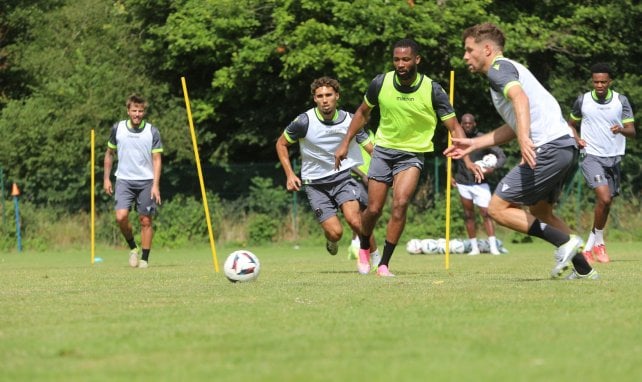 Marcus Coco en action avec l'UNFP FC.