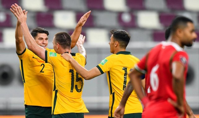 Les joueurs de l'Australie célèbrent un but face à Oman