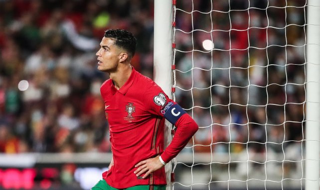 Cristiano Ronaldo, dépité lors de la défaite du Portugal contre la Serbie (1-2)