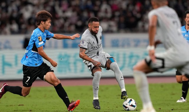 Neymar en action avec le PSG au Japon