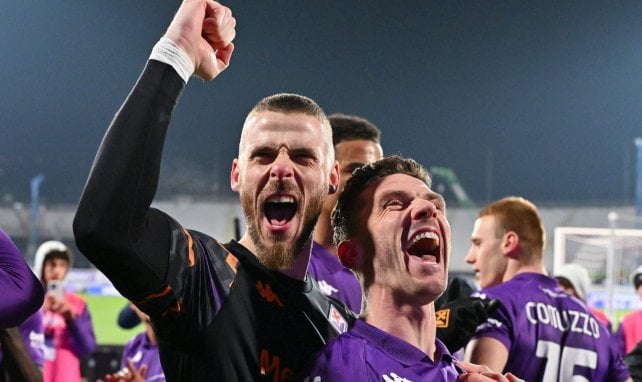 david-de-gea-robin-gosens-2425.jpg