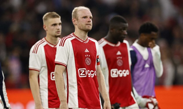 Le choc Ajax-Feyenoord définitivement arrêté après des jets de projectiles