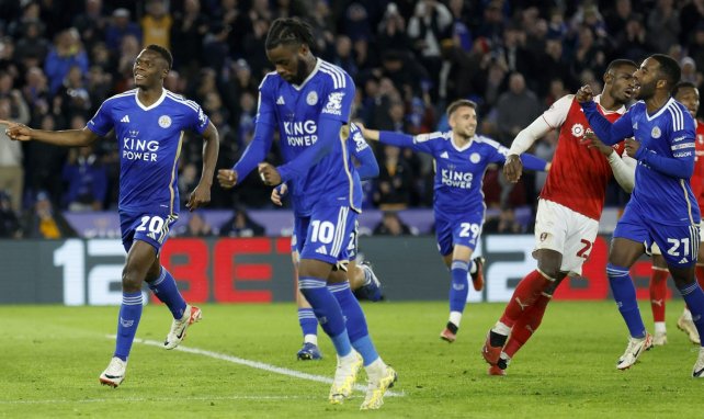 Leicester rayonne en Championship