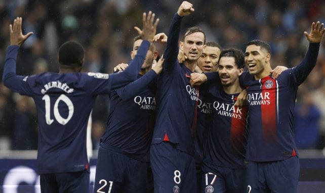 Le PSG célébre sa victoire contre Marseille 