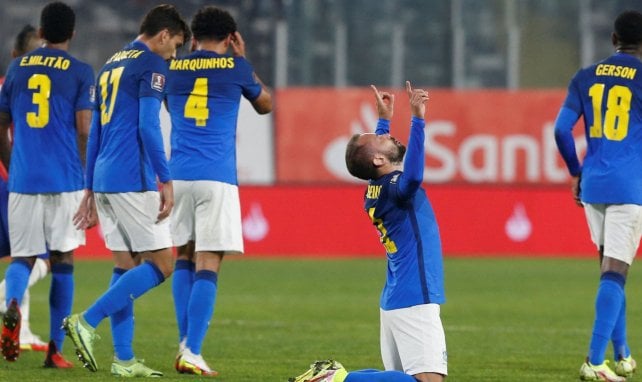 Everton Ribeiro