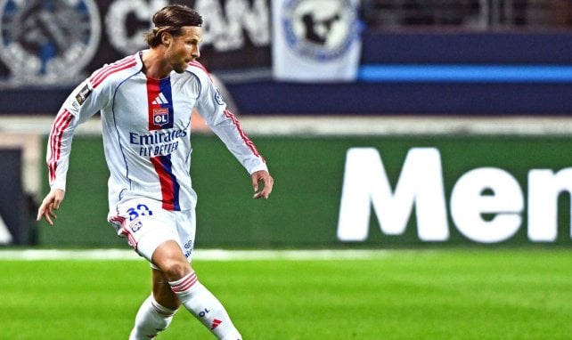 OL : Hans Hateboer exclu au bout de 7 minutes contre Brest