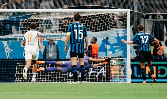 De Ketelaere loupe son pénalty, Rulli rattrape son erreur