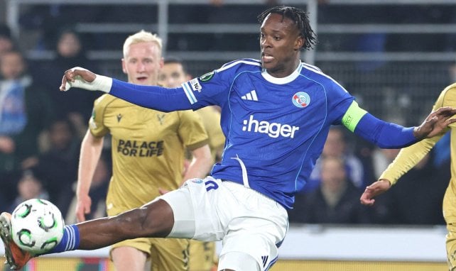 Chelsea, Strasbourg : Emmanuel Emegha se fait incendier en Angleterre