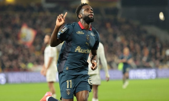 Ligue 1 : le RC Lens enchaîne et enfonce Nice, Lille renverse Auxerre dans un match dingue