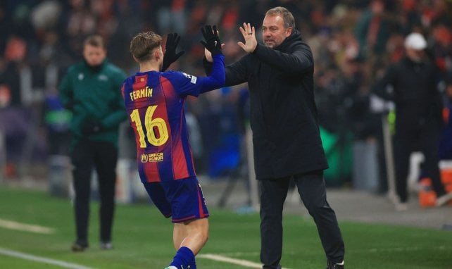 Ligue des Champions : le Barça retourne le Slavia Prague, Newcastle assure avant le PSG, première victoire pour Rosenior en C1