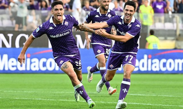 Lucas Martinez Quarta célèbre un but avec la Fiorentina