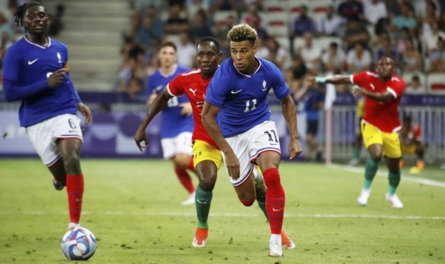 Désiré Doué avec l'équipe de France olympique