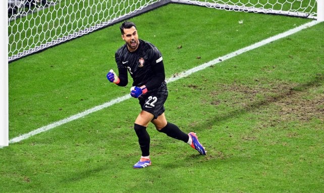 Diogo Costa lors de la séance de tirs au but contre la Slovénie