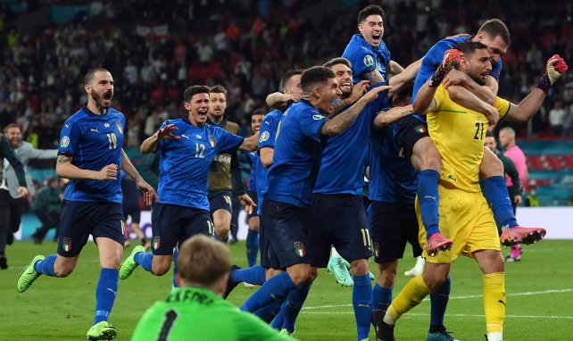 L'Italie célèbre son sacre à l'Euro 2020 et son héros Donnarumma à Wembley