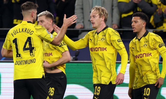 Les joueurs de Dortmund célèbrent un but contre l'Atlético