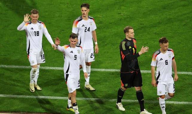 Joueurs allemands après un amical contre l'Ukraine