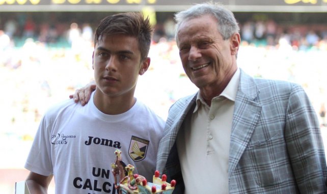 Paulo Dybala aux côtés de Maurizio Zamparini