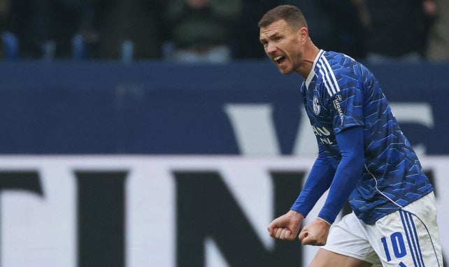 Le salaire fou offert par le Paris FC à Edin Dzeko dévoilé!