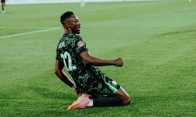 Akor Adams ouvre le score pour les Super Eagles !