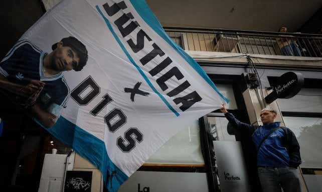 Protestations pour Diego Maradona à l'occasion du procès de sa mort