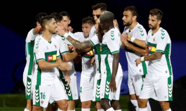 Les joueurs d'Elche célèbre un but