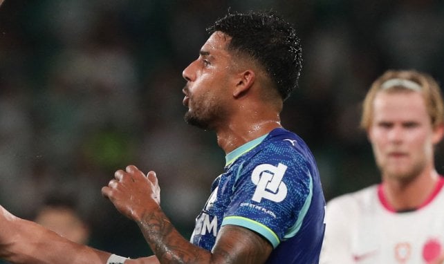 OM : l’avis cash d’un ancien arbitre sur le carton rouge très commenté d’Emerson