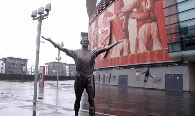 La statue de Tony Adams devant l'Emirates Stadium d'Arsenal