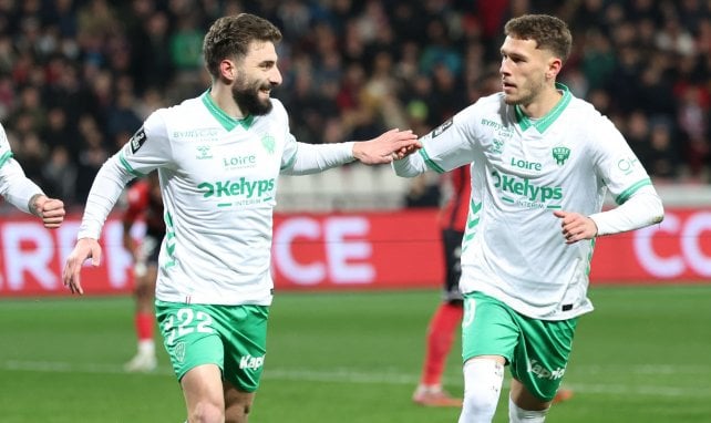 L2 : Saint-Étienne s’impose à Guingamp et revient à un point de Troyes