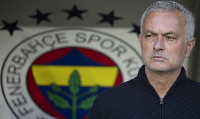 José Mourinho sur le banc de Fenerbahçe