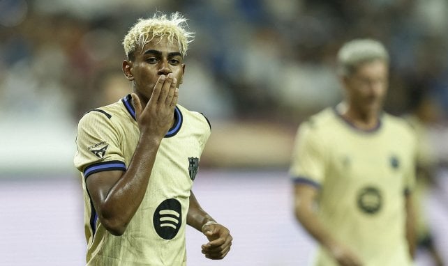 Lamine Yamal avec le FC Barcelone