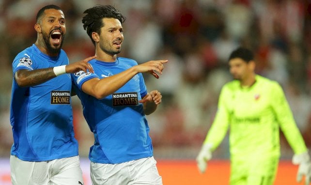 Pepe buteur avec Paphos