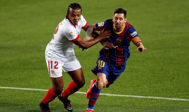 Lionel Messi et Jules Koundé au duel