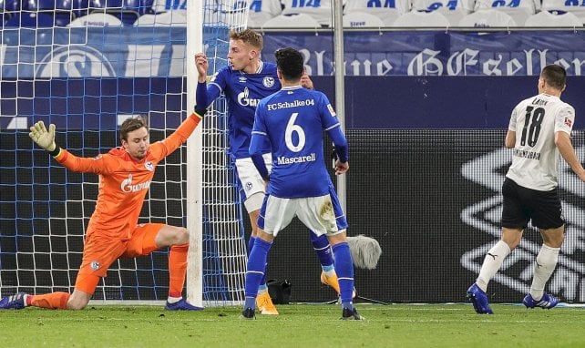 Stefan Lainer (Borussia Mönchengladbach) buteur contre Schalke 04