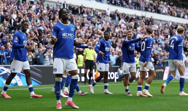 Le but stratosphérique d’Ainsley Maitland-Niles contre Manchester United