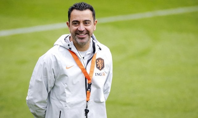Les Pays-Bas se déchirent déjà sur les choix de Xavi 