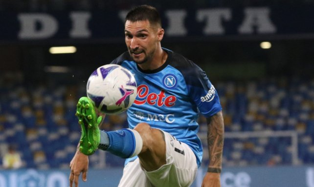 Serie A : le Napoli arrache le point du match nul face au Genoa