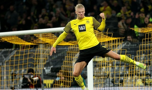 Erling Haaland après un but avec le Borussia Dortmund en 2021/22