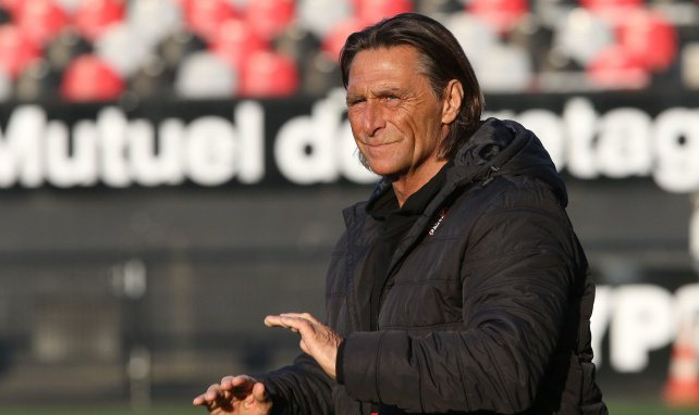 Nîmes : Frédéric Bompard futur coach ?