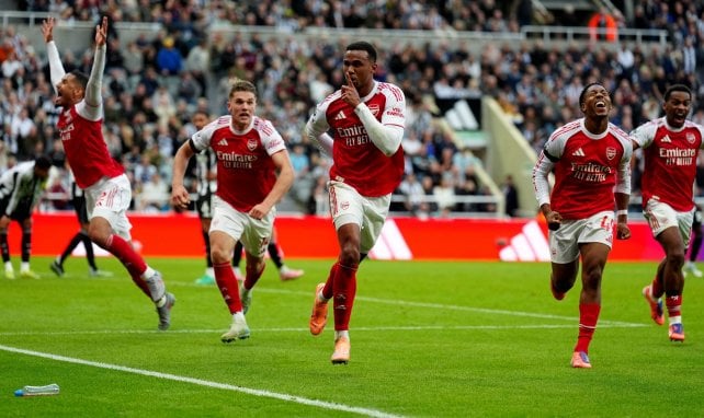 Arsenal célèbre son but face à Newcastle