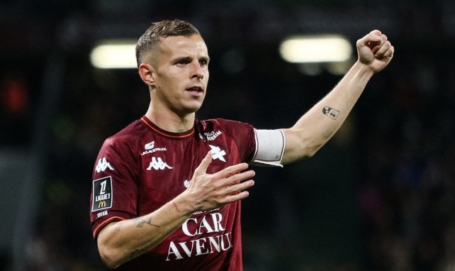 FC Metz : une arbitre s’effondre en plein match amical 