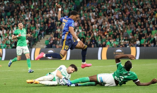 Gautier Larsonneur en action avec l'ASSE.