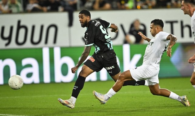 Willem Geubbels en action avec Saint Gall en conférence League 