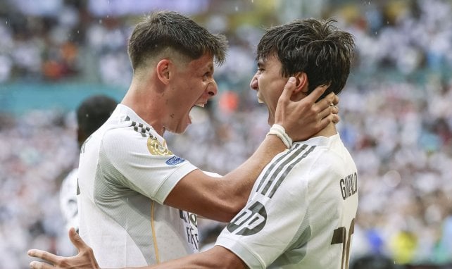 Arda Güler félicite Gonzalo Garcia