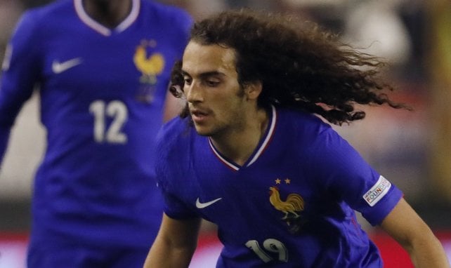 Mattéo Guendouzi avec les Bleus