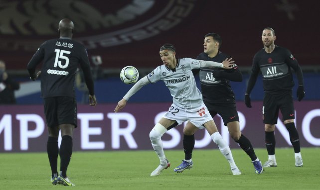 Hugo Ekitike dévoile les coulisses de son arrivée au PSG !