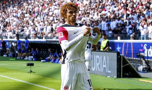 Hugo Ekitike sous les couleurs de l'Eintracht Francfort.