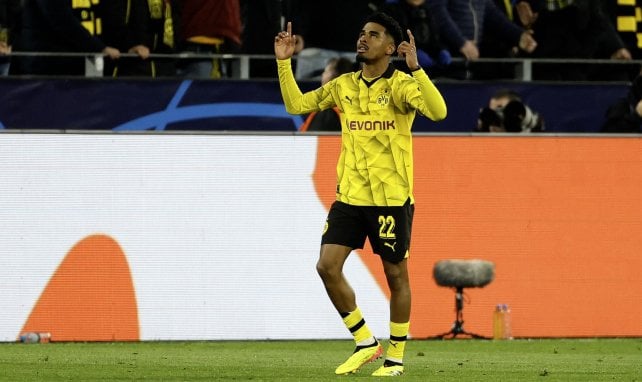 Ian Maatsen avec le Borussia Dortmund