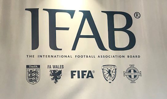 Le logo de l'International Football Association Board