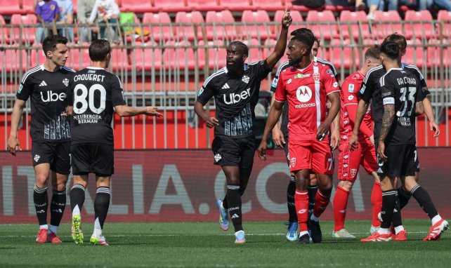 Jonathan Ikoné, buteur avec Côme